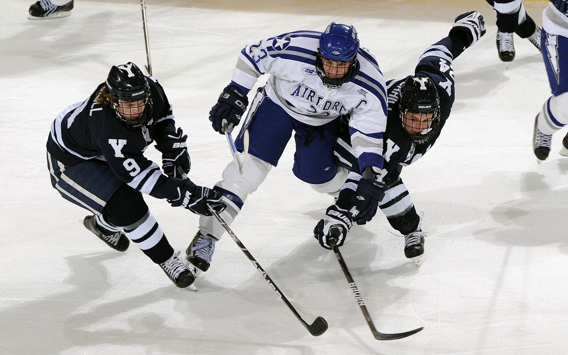 乐鱼中国-冠军的秘密武器：车队最新研发设备全揭秘，中国冠军车队